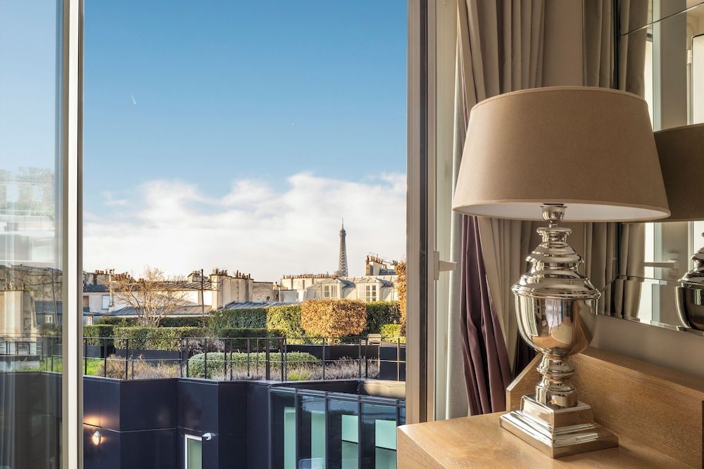 undefined Castille Paris - Starhotels Collezione 4