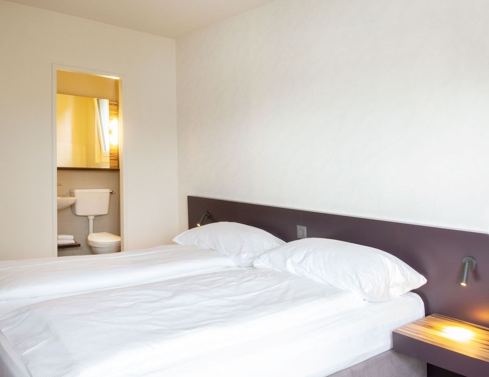 Seeburg Hotel Classic Double or Twin Room 7