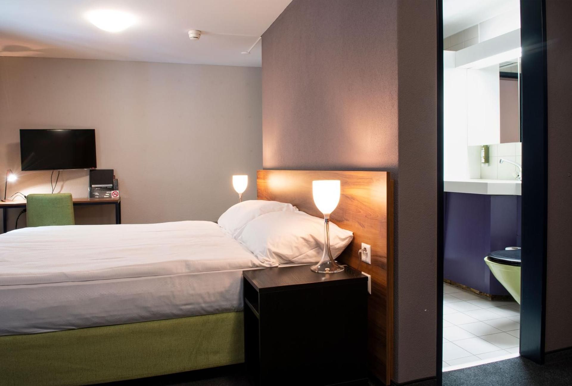 undefined Seeburg Hotel 5