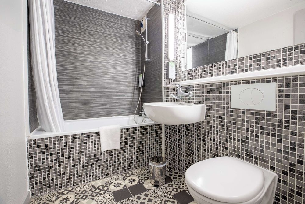 KYRIAD VALENCIENNES SUD – Rouvignies Standard Room, 2 Twin Beds 6