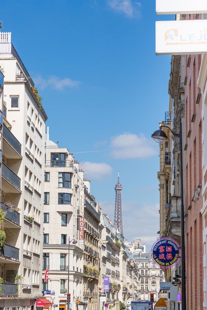 undefined Hotel Yllen Eiffel 7