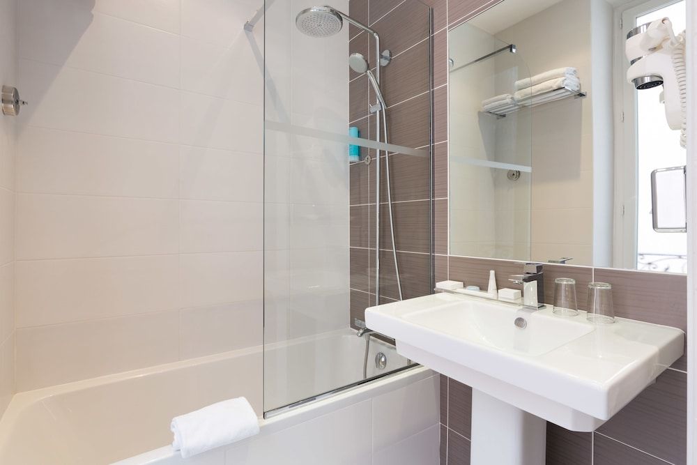 Best Western Plus Hotel Massena Nice Standard Room, 1 King Bed, Non Smoking (Twin bed on request) 11