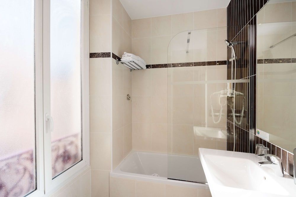 Best Western Plus Hotel Massena Nice Standard Room, 1 King Bed, Non Smoking (Twin bed on request) 13
