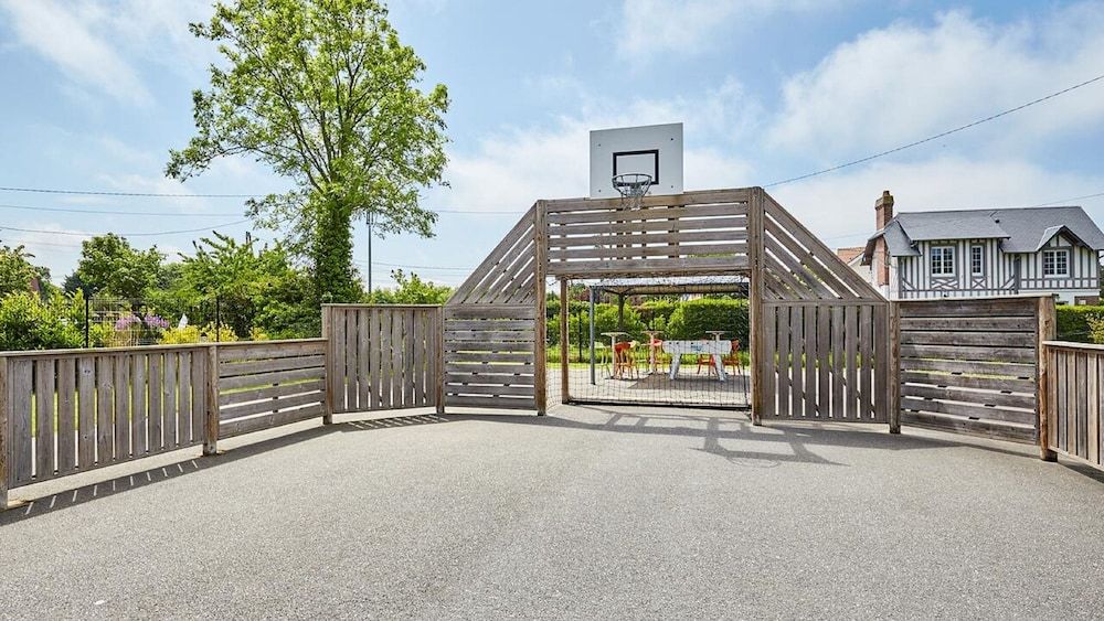 Children's Play Area