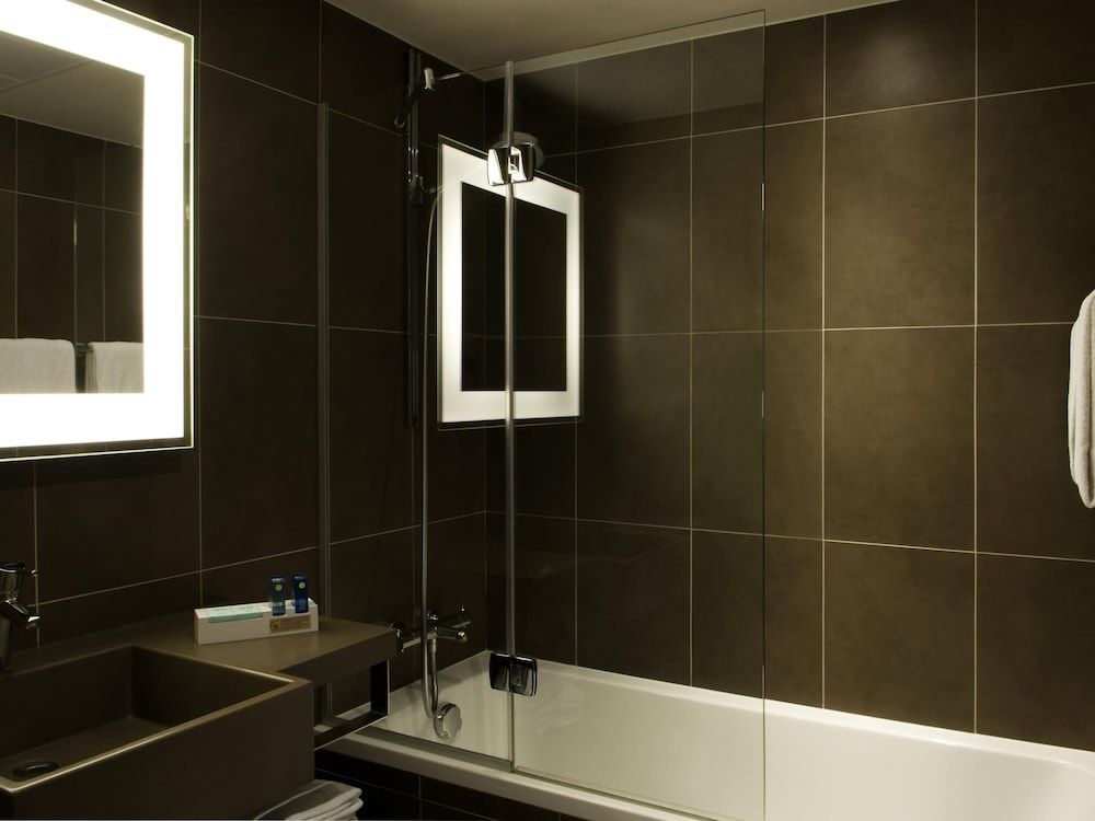 Novotel Paris Charles de Gaulle Airport Superior Room, 1 Double Bed with Sofa bed 6