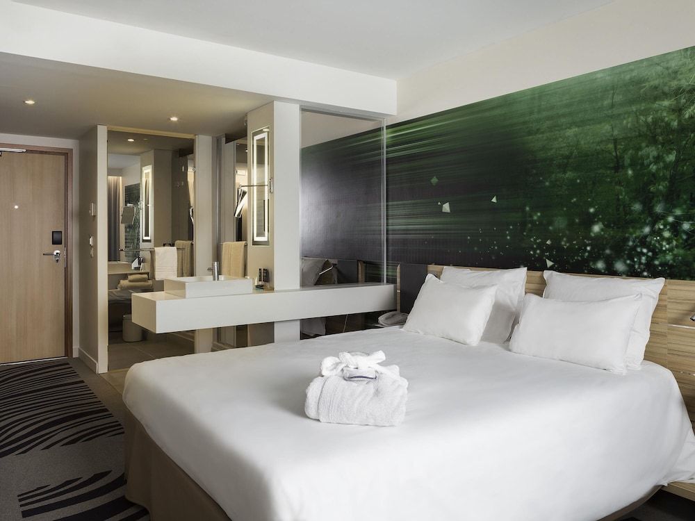 undefined Novotel Paris Charles de Gaulle Airport 10