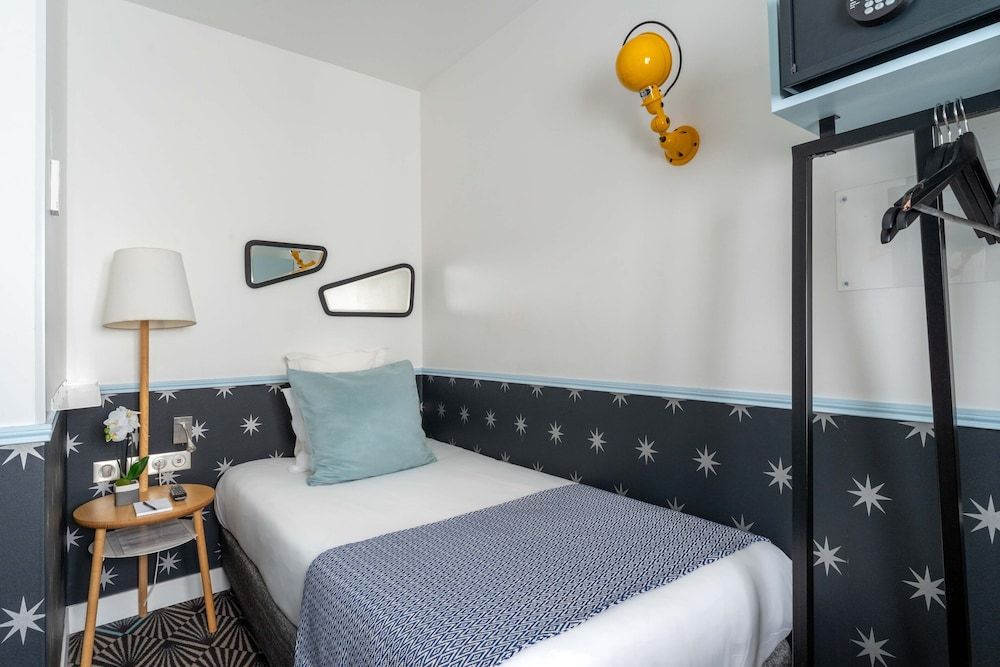 undefined Hôtel Augustin - Astotel 3