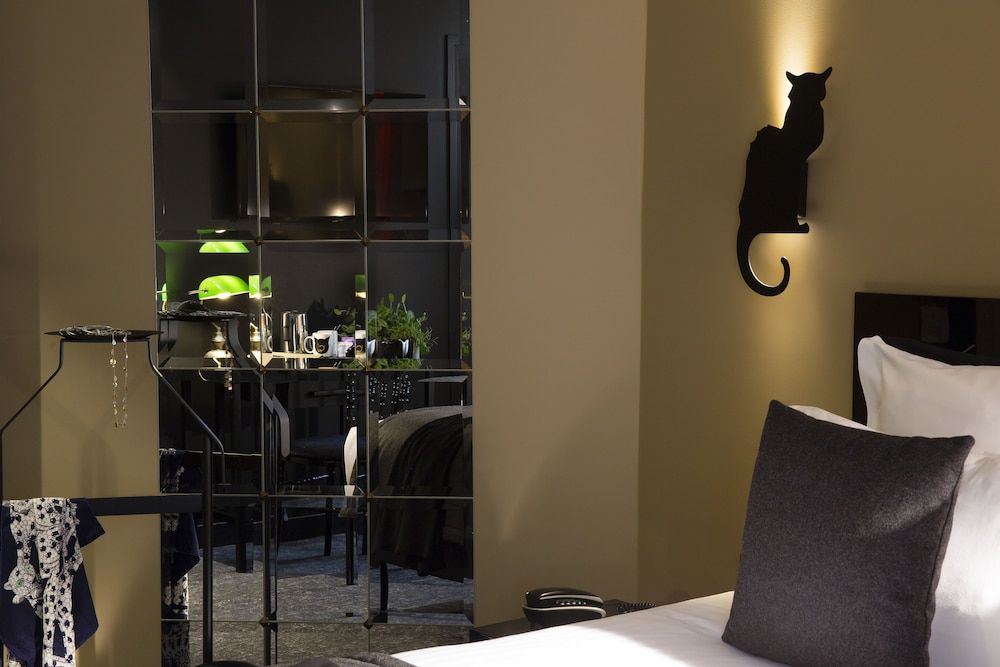 Hôtel Le Chat Noir Standard Double or Twin Room 11