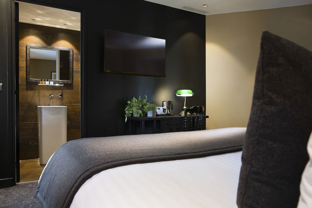 undefined Hôtel Le Chat Noir 3