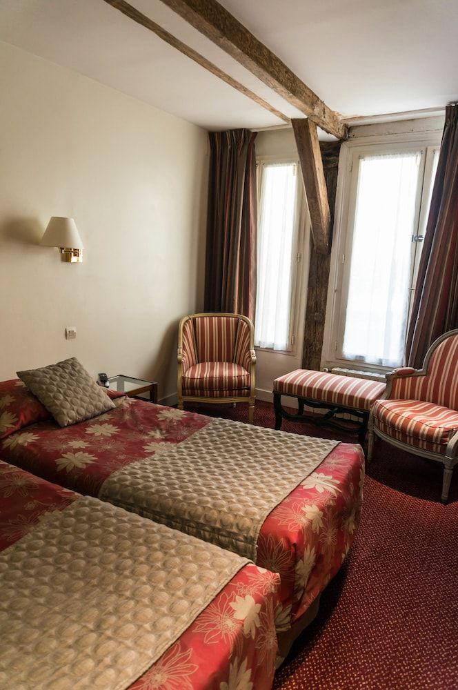 undefined Hôtel Exelmans 5