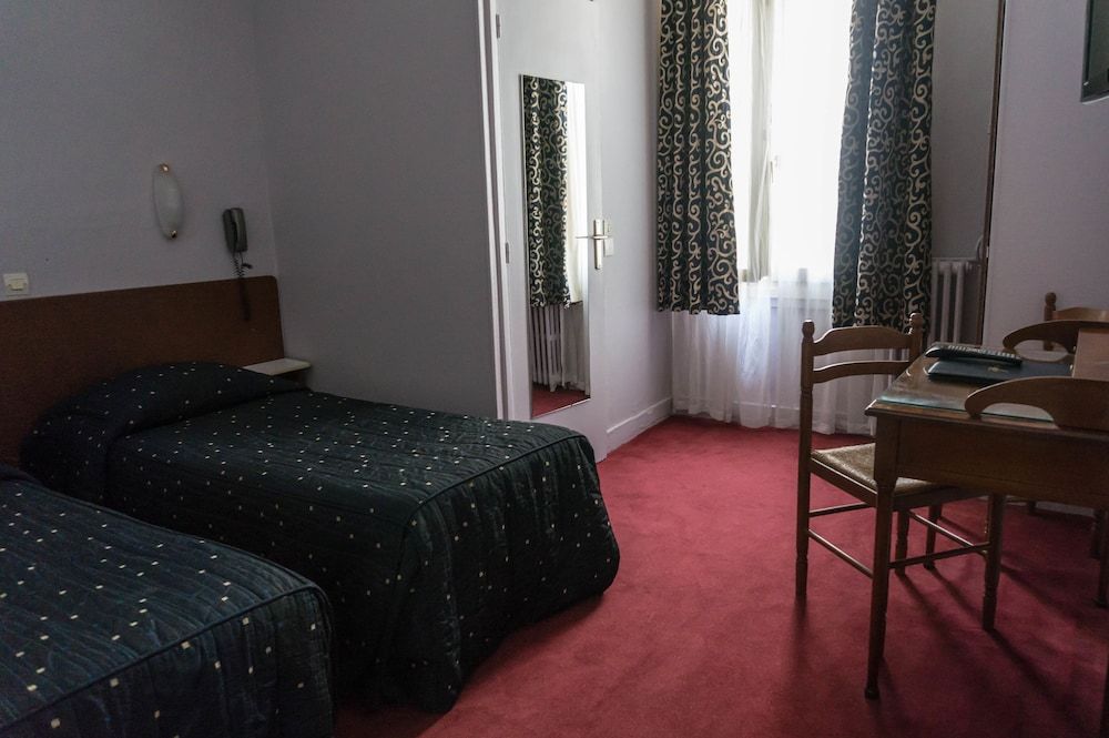 Hôtel Exelmans Classic Twin Room 4