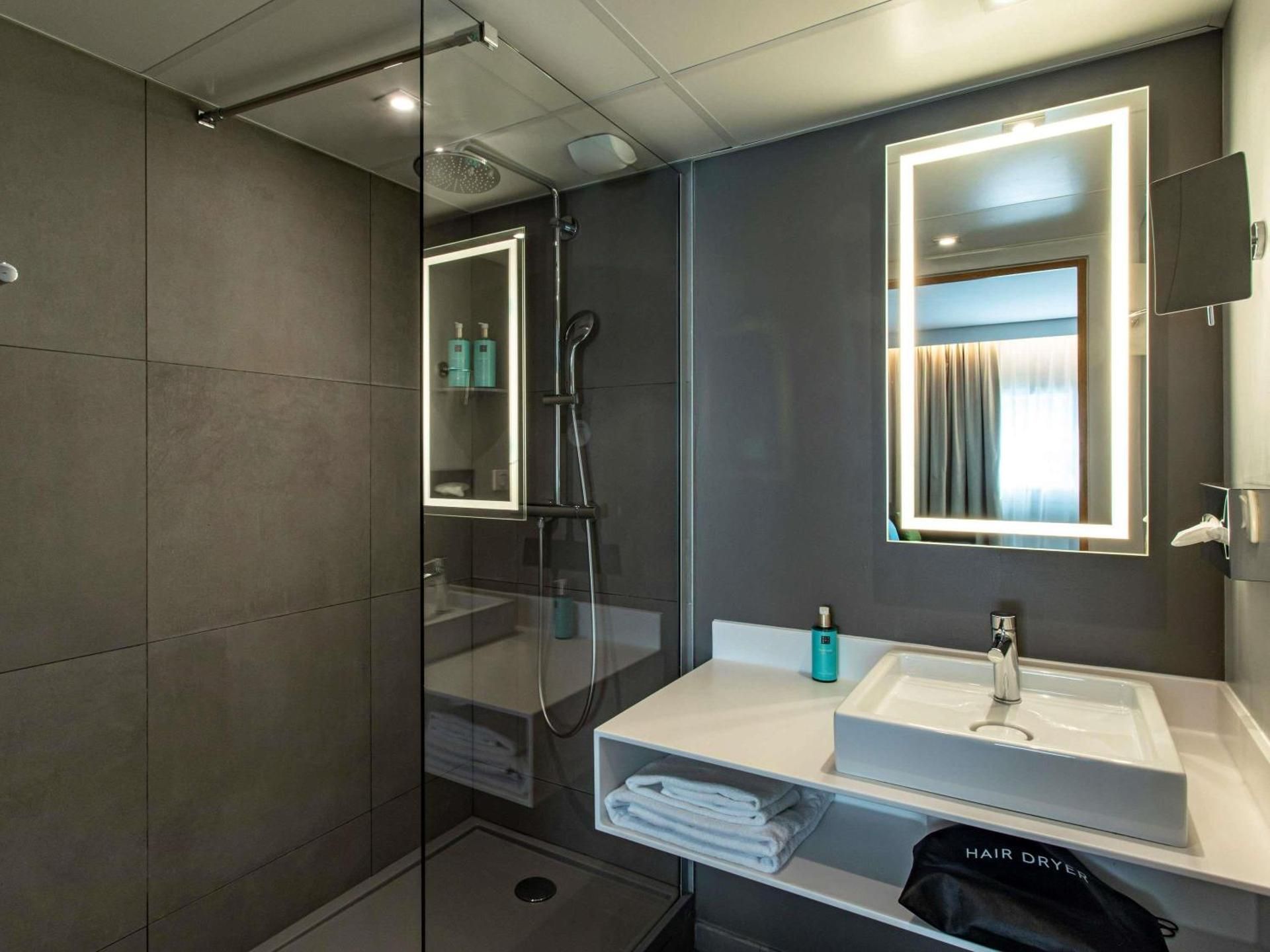 undefined Novotel Paris 14 Porte d'Orléans 7