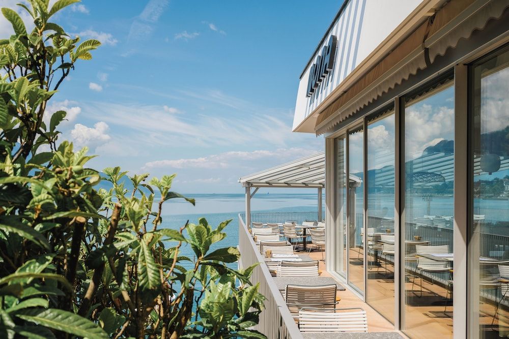 undefined Mona Montreux 2