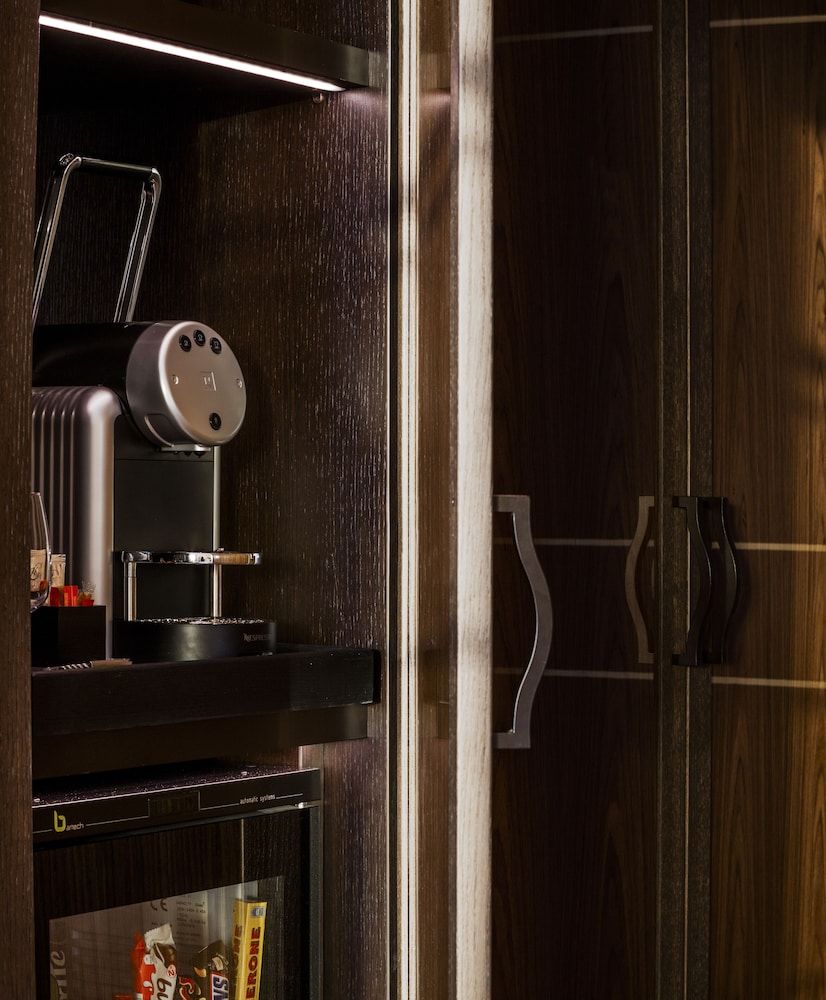 Hyatt Paris Madeleine Room, 1 Queen Bed 6