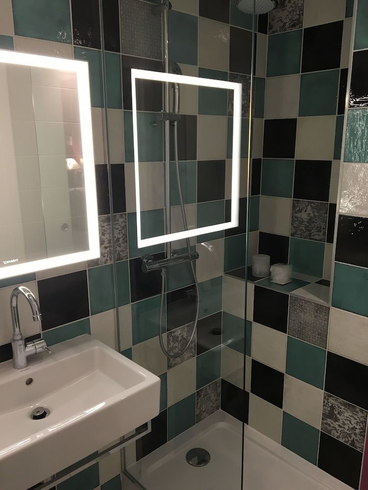 Les Tournelles Double Room 9