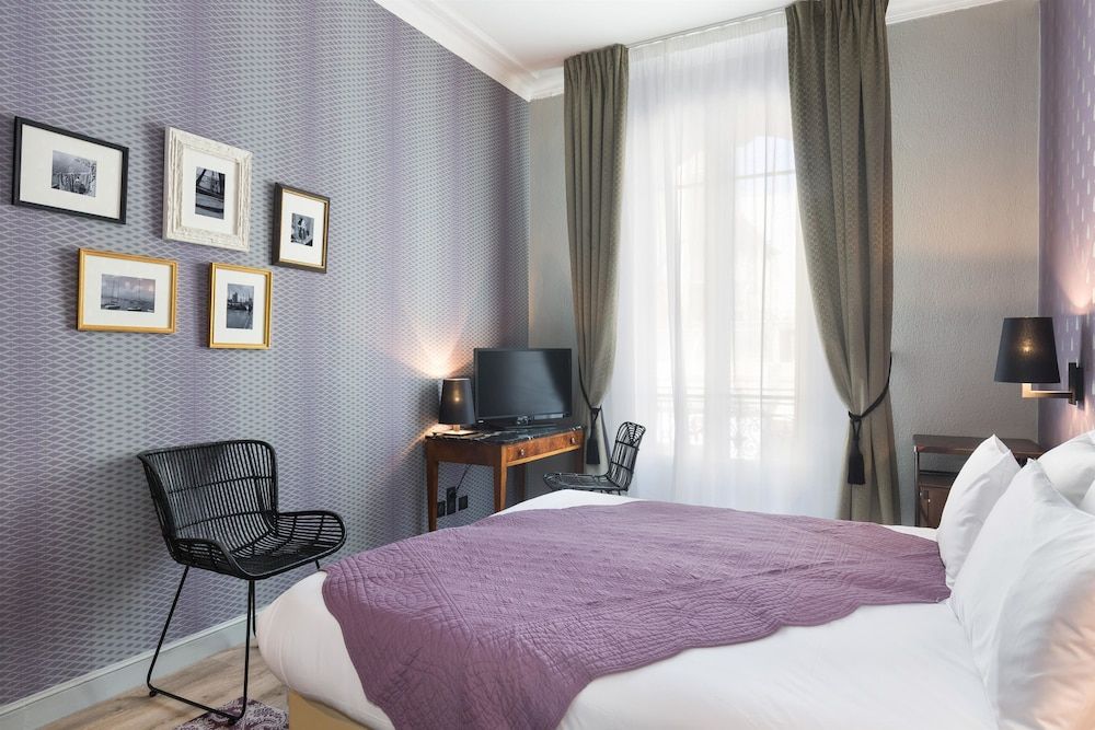 Hôtel Le Grimaldi by Happyculture Classic Double Room 8