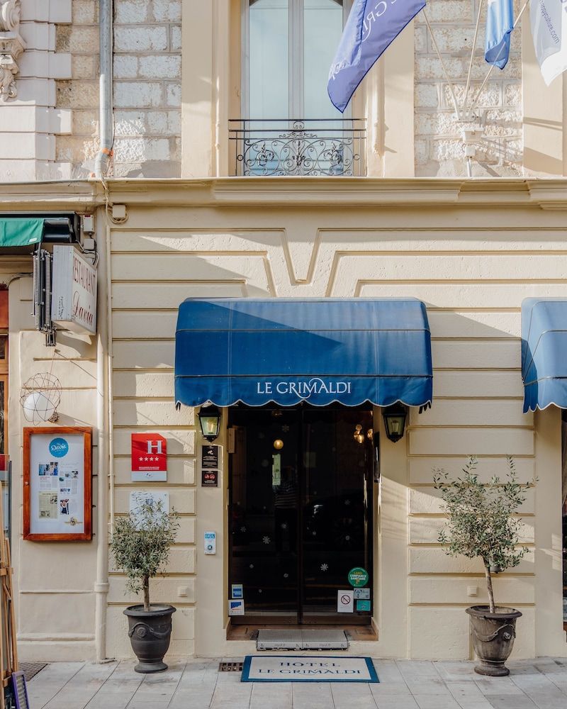 undefined Hôtel Le Grimaldi by Happyculture 3