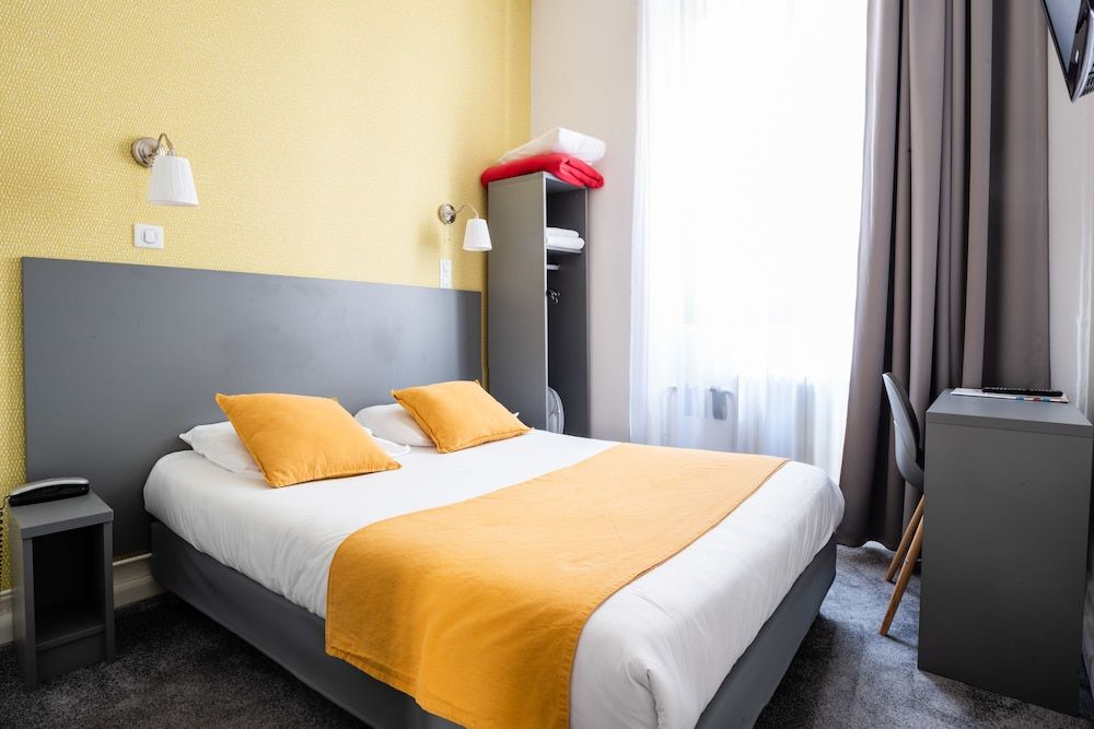 undefined Hotel Au Patio Morand 5