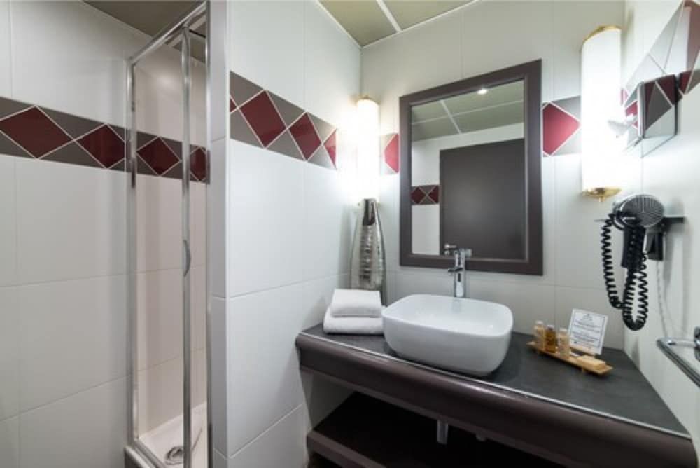 Hôtel Alexandra Double Room (Elegance) 7