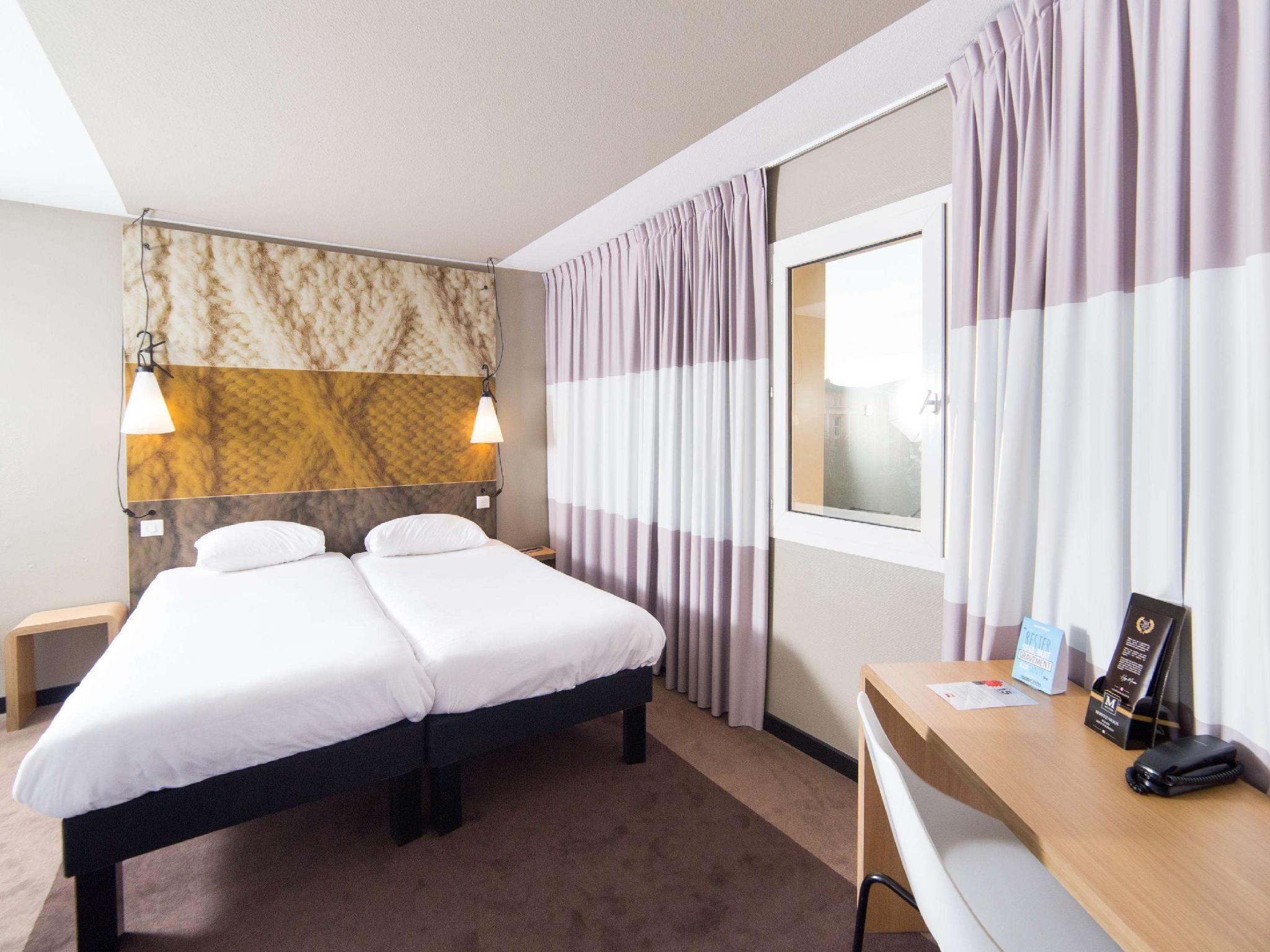 Standard Twin, 2 Single Beds