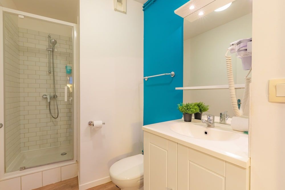 Appart’City Confort Nantes Centre Superior Studio, 2 Twin Beds 4