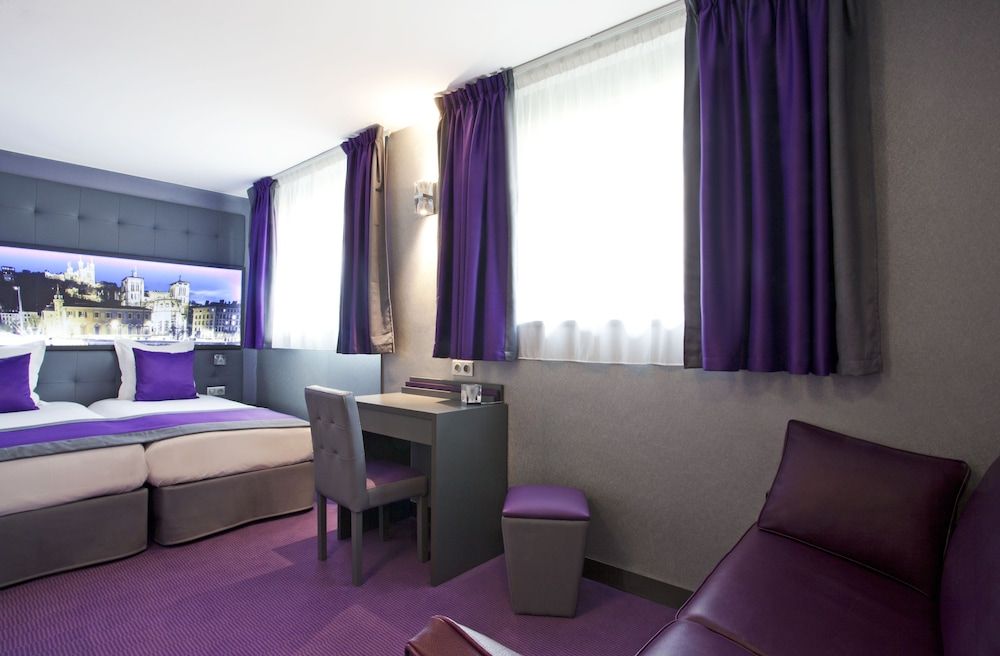undefined Hôtel des Savoies Lyon Perrache 2