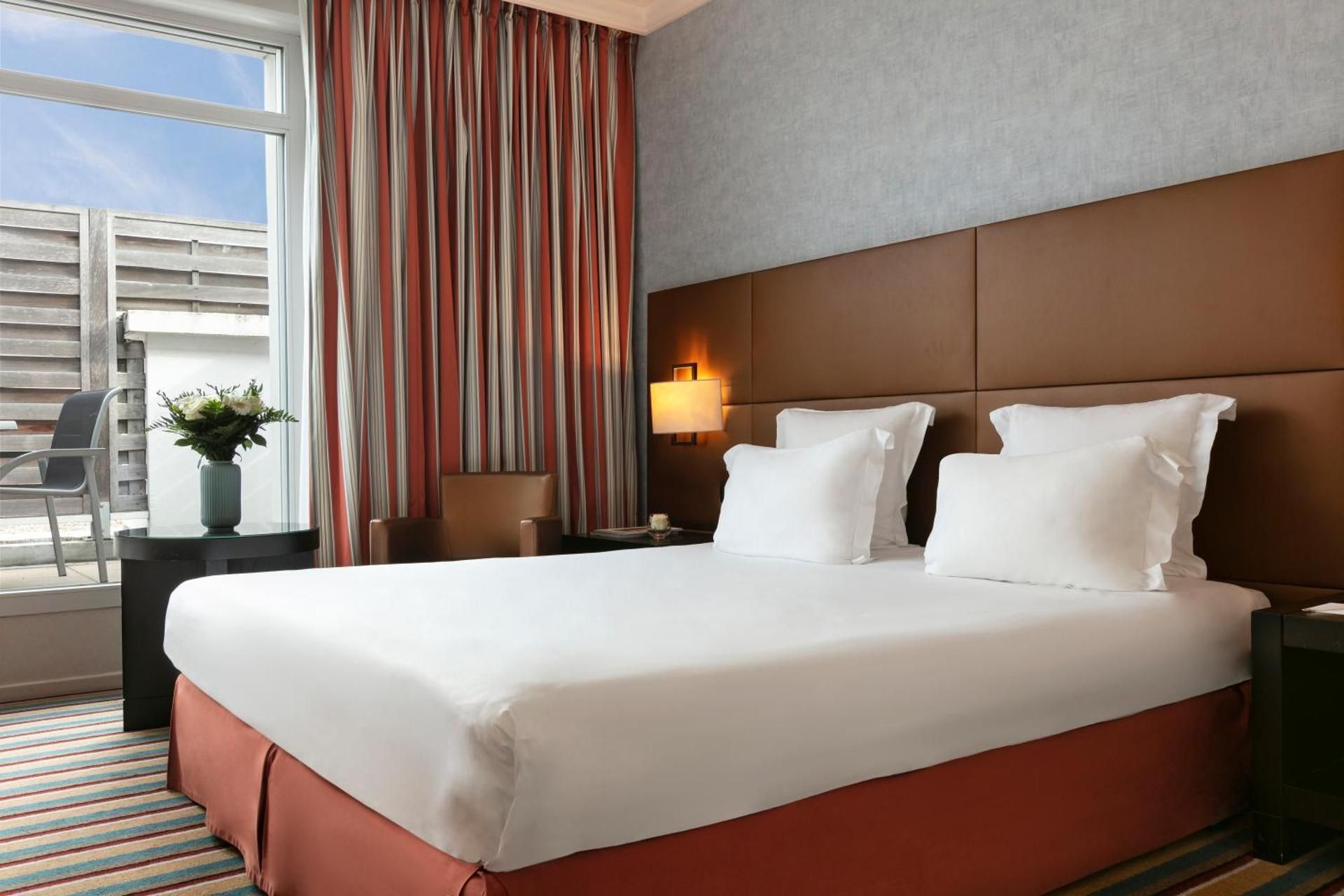 Superior Room with Casino & Spa access - Located in the hotels extension