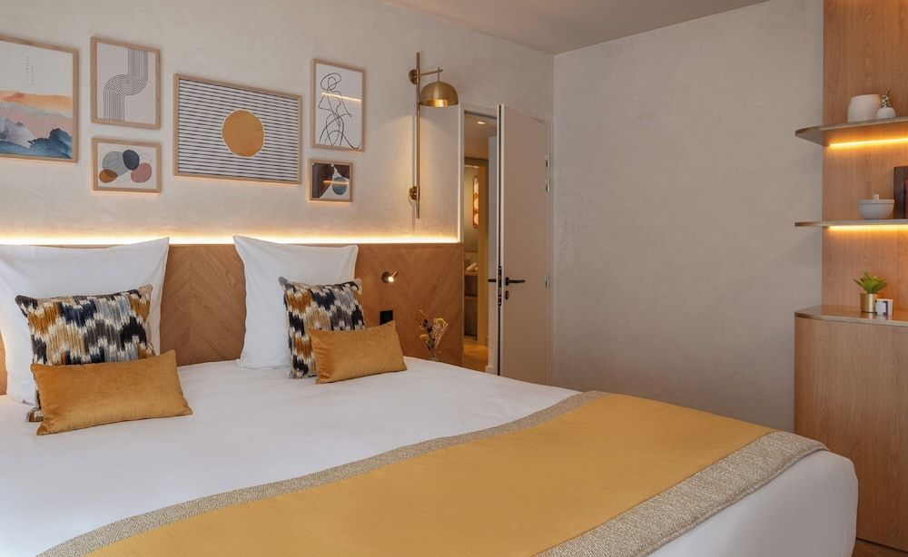 Hôtel Burdigala by Inwood Hotels Classic Room 2