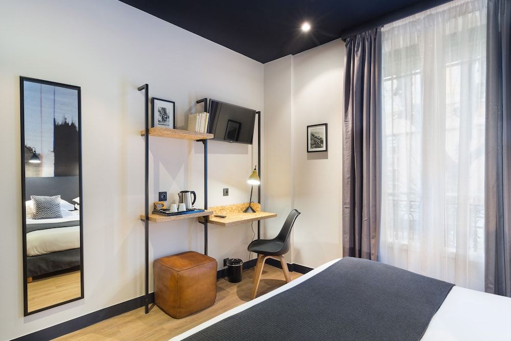 Hôtel So'Co by HappyCulture Standard Double Room 9