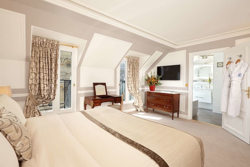 Parisian Suite