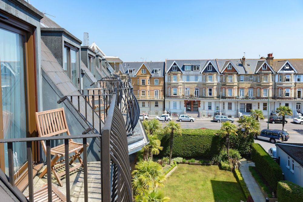 Best Western Plus The Connaught Hotel & Spa Standard Room, 1 Double Bed, Non Smoking, Balcony 4