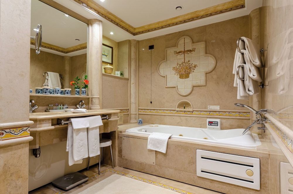 undefined Olissippo Lapa Palace – The Leading Hotels of the World 4