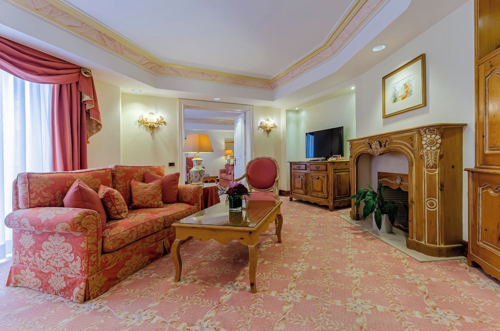 undefined Olissippo Lapa Palace – The Leading Hotels of the World 8