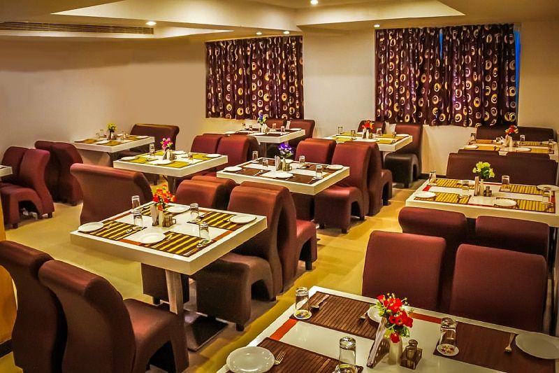 Food & Dining