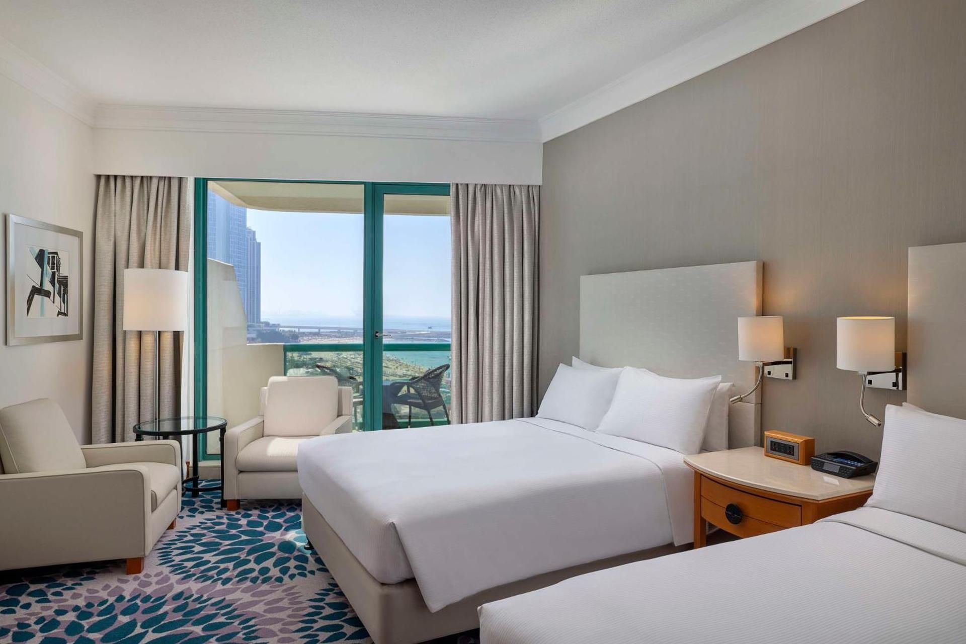 Two Queen Deluxe Room W/ Ain Dubai - Sea View