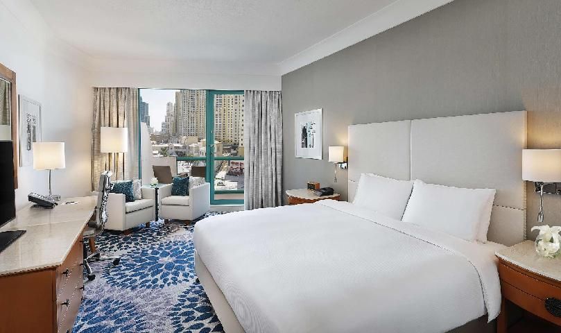 Hilton Dubai Jumeirah King Accessible Deluxe Room W/ Balcony