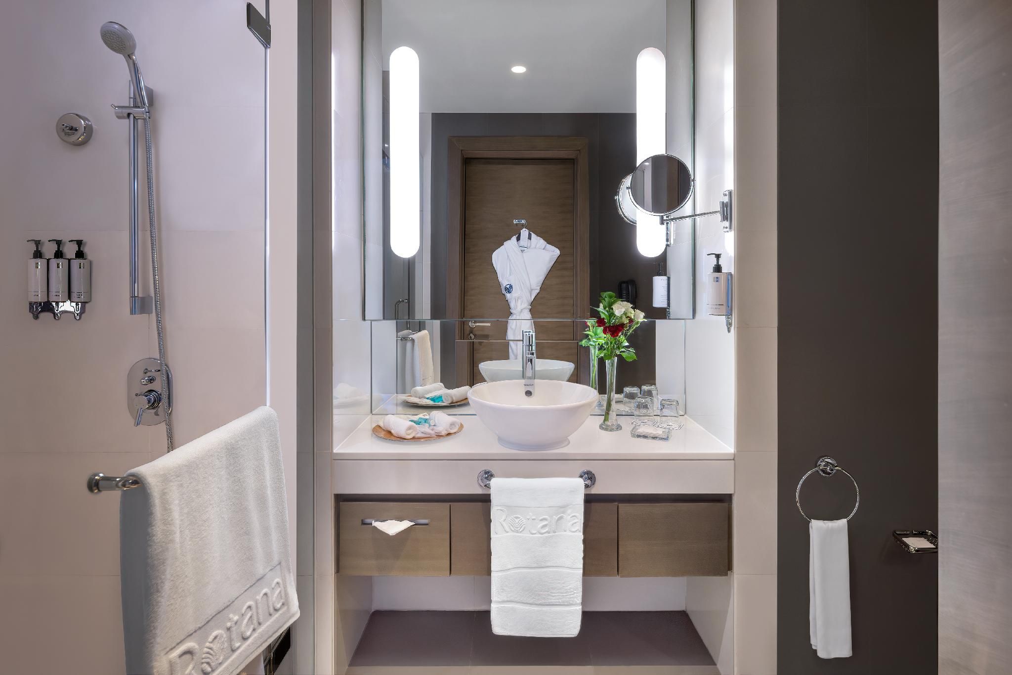 undefined Park Rotana 7