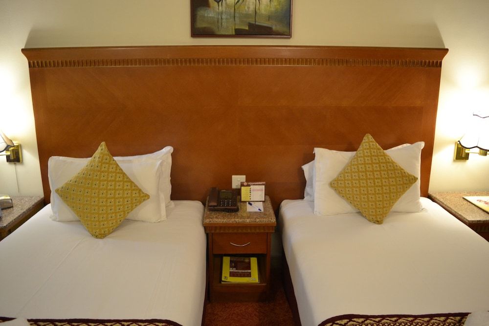 Ramee Guestline Hotel Standard Room 18