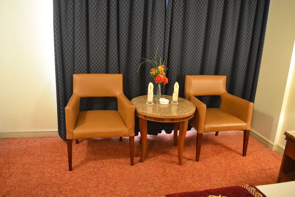 Ramee Guestline Hotel Standard Room 9