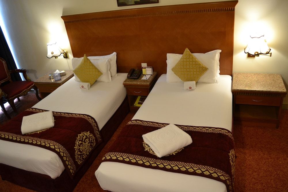 Ramee Guestline Hotel Standard Room 12