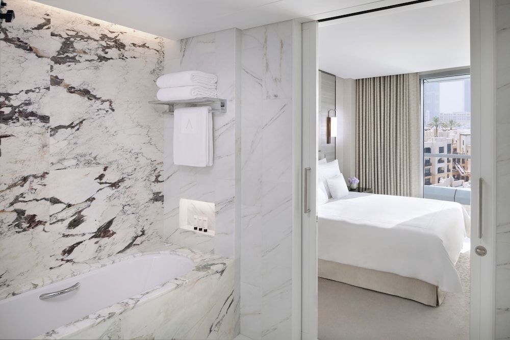 Executive Suite Fountain View
