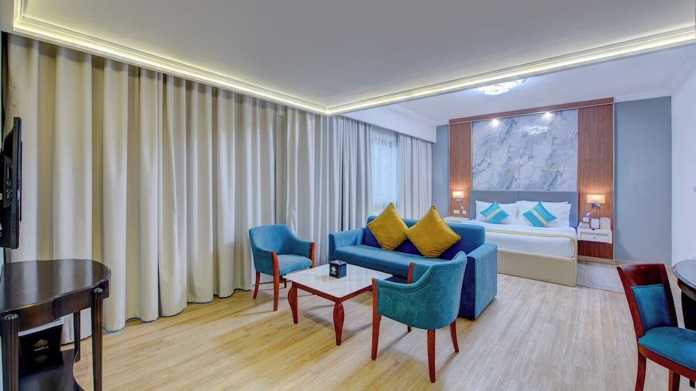 Donatello Hotel Junior Suite 2