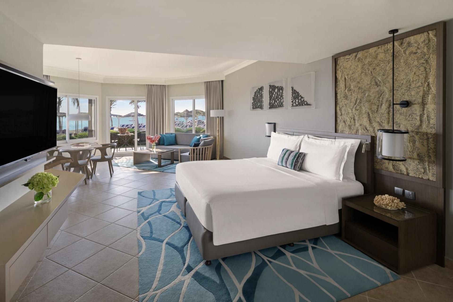Large Oceanfront Room with Terrace
