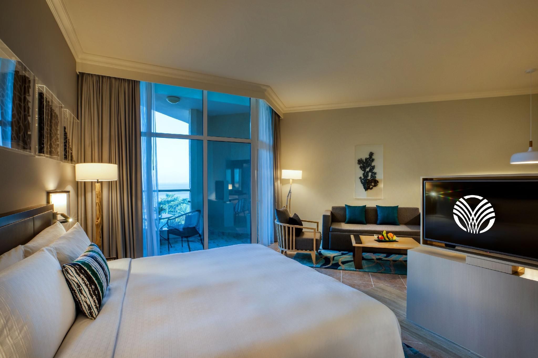Large Ocean View Room