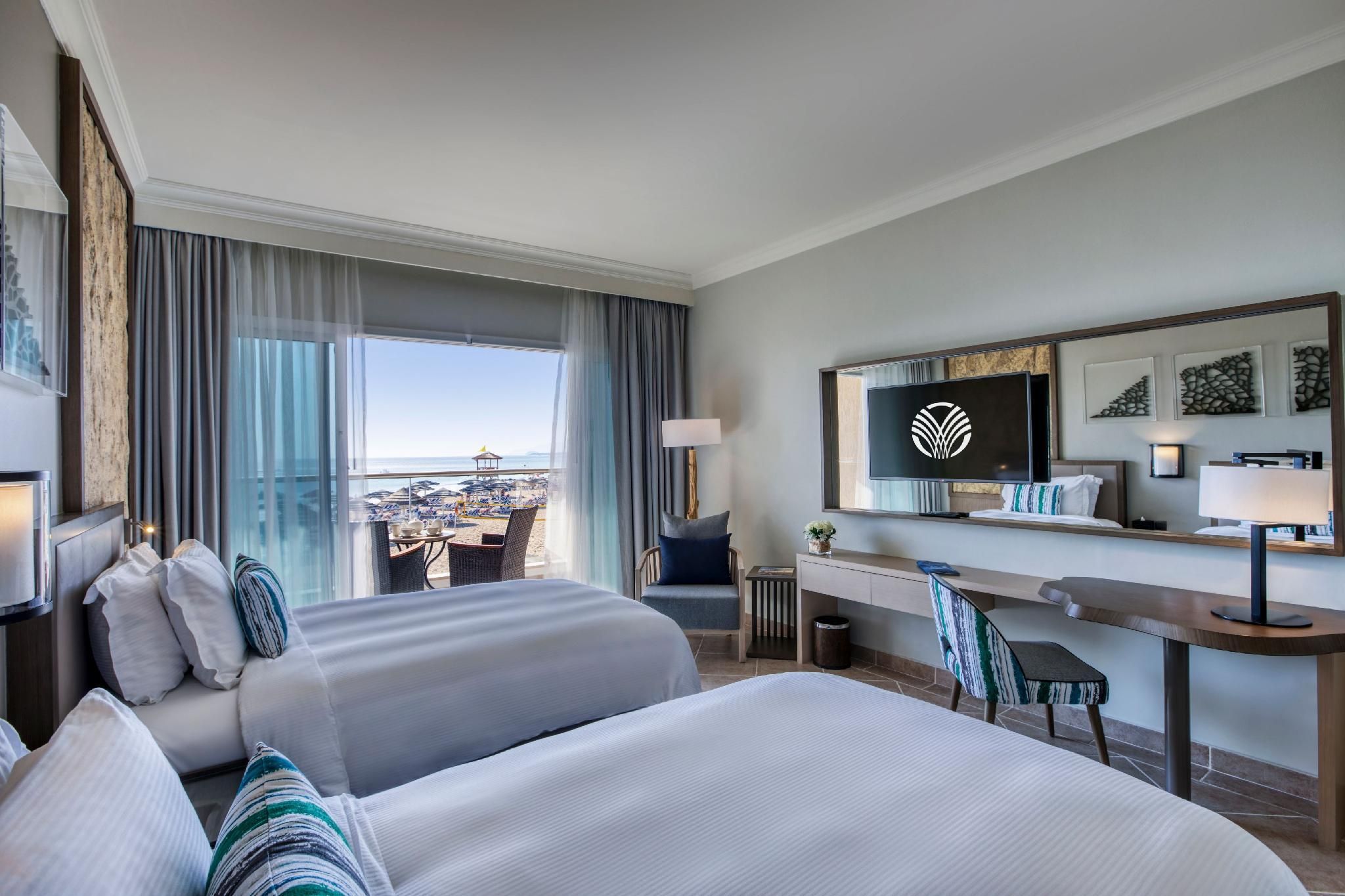 Oceanfront Twin Room with Balcony