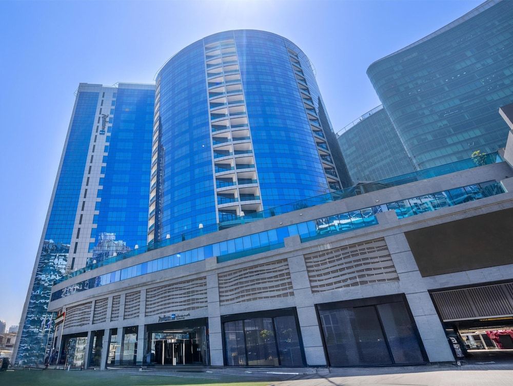 undefined Radisson Blu Hotel Dubai Waterfront 5