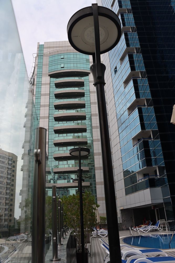 undefined Golden Tulip Media Hotel 8