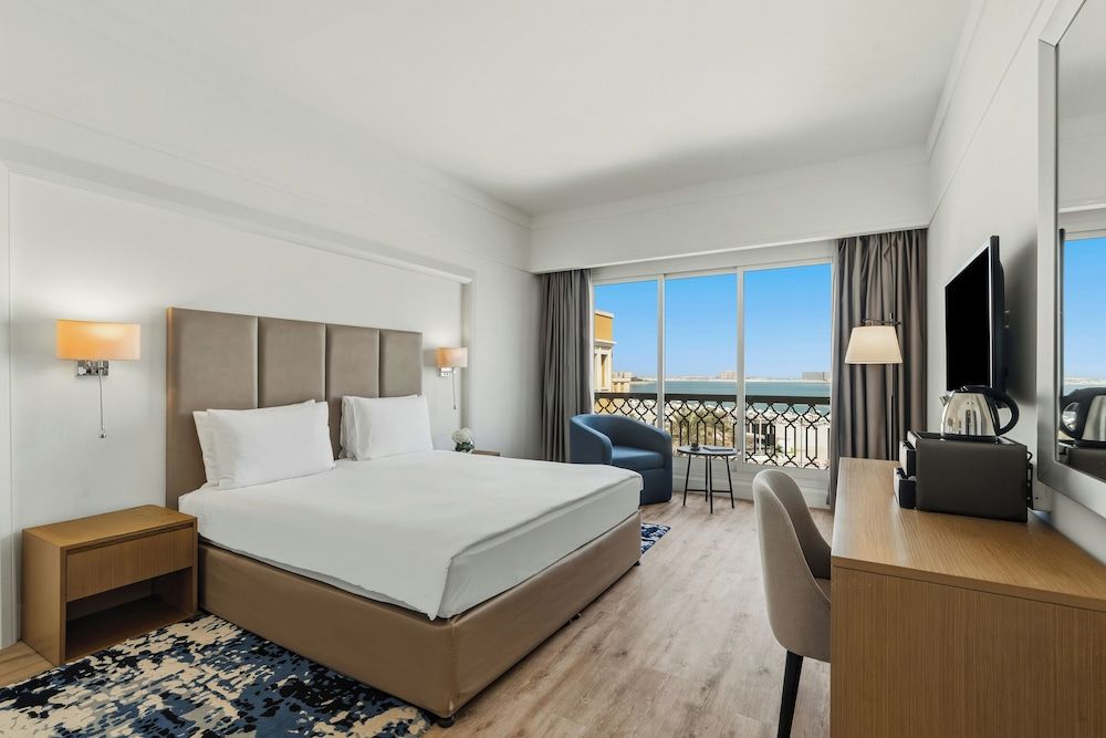 Deluxe Room, 1 King Bed, Sea View
