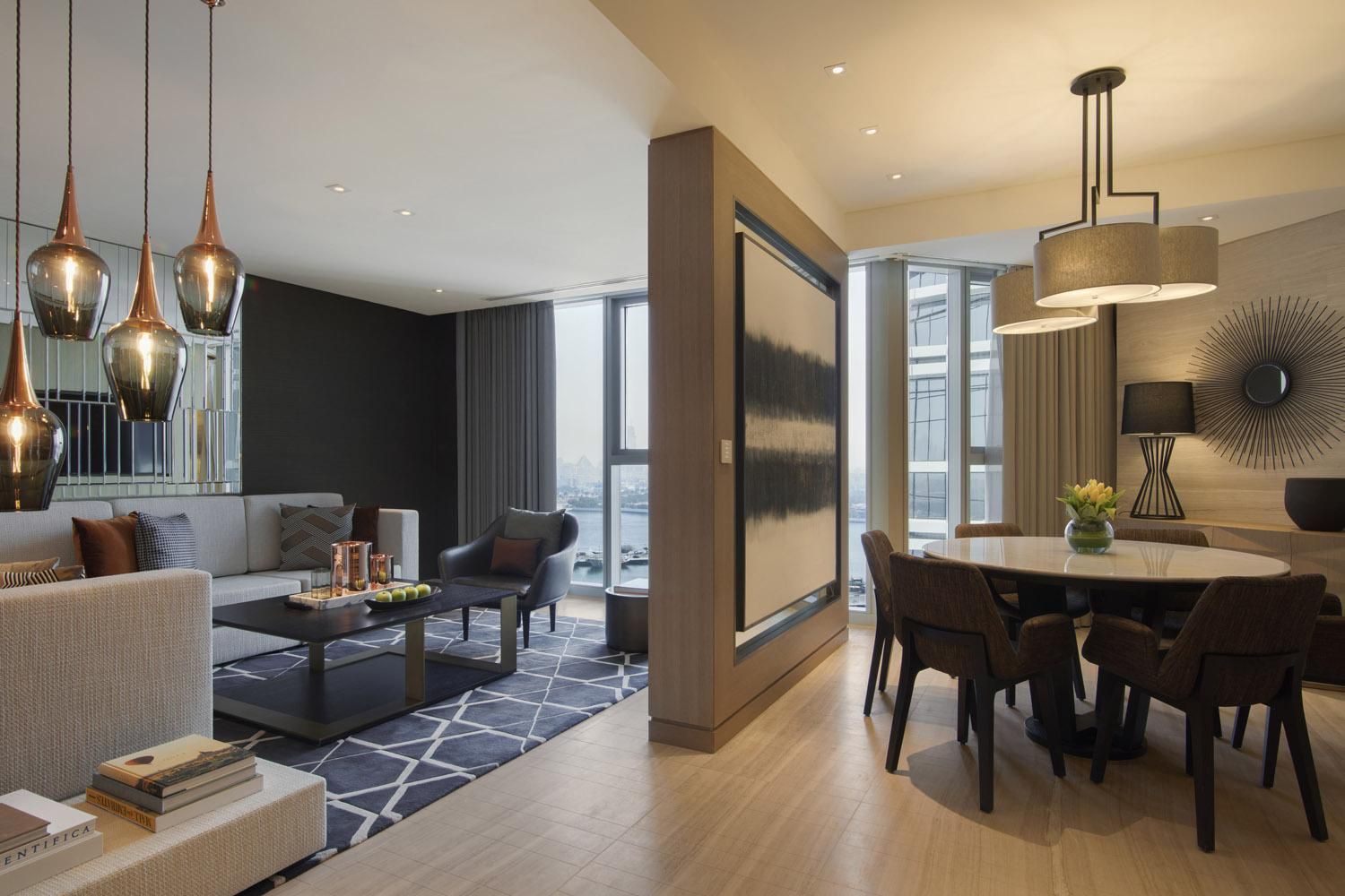 Spacious Creek Side One Bedroom Suite