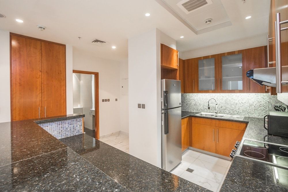 DHH - Central Park Studio (242) 18